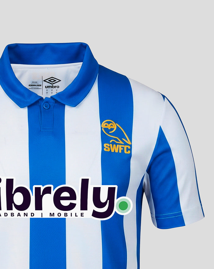 Close up of polo collar area on blue and white striped Sheffield Wednesday junior home shirt showing Umbro label and SWFC crest