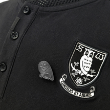 Antique Silver Crest Keyring & Pin Badge Set